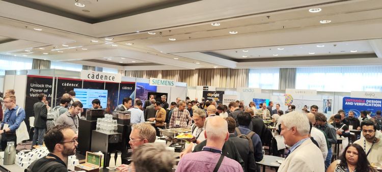 Exhibitor Floor.jpg