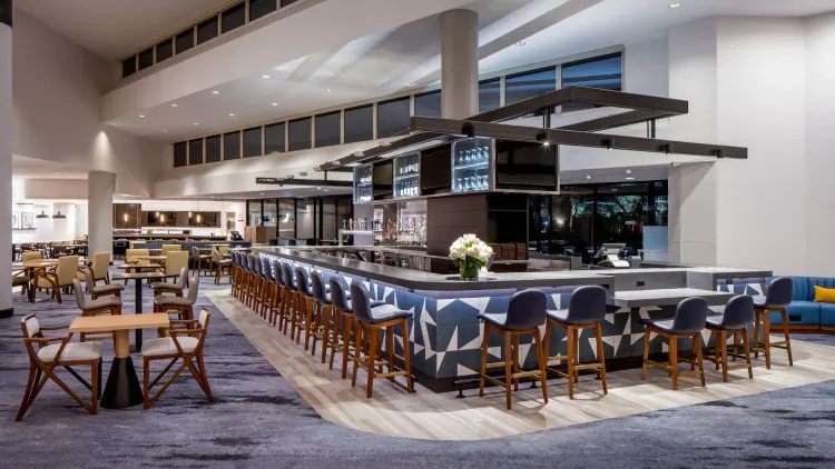 CLARA-P0114-Lobby-Bar.16x9.webp