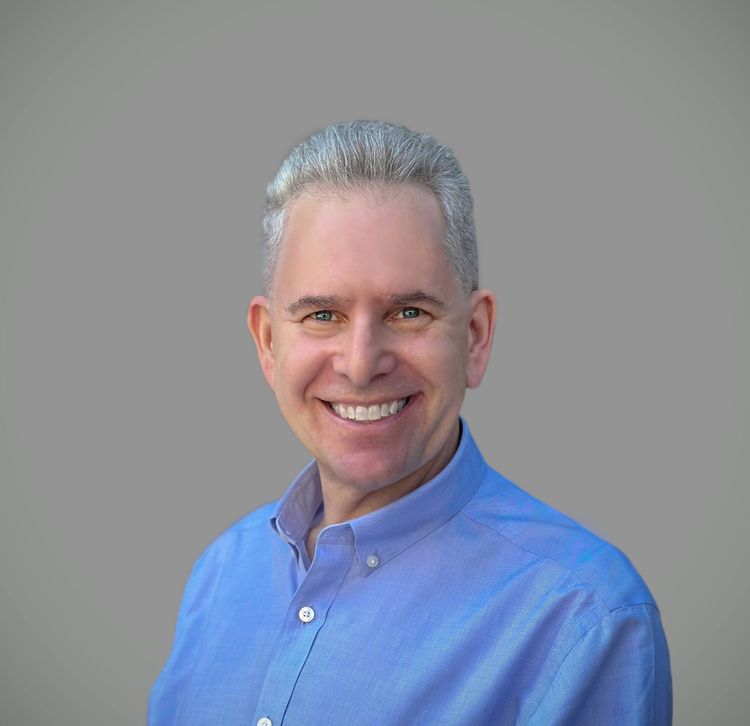 Oberman headshot.jpg