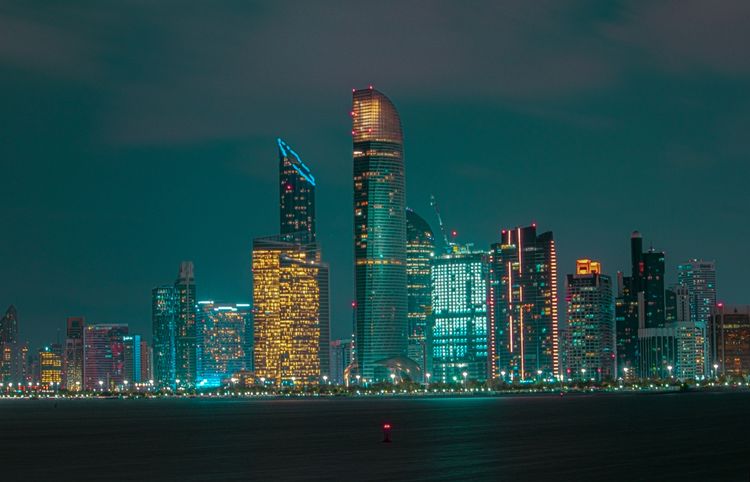 Abu Dhabi, UAE by Kevin JD