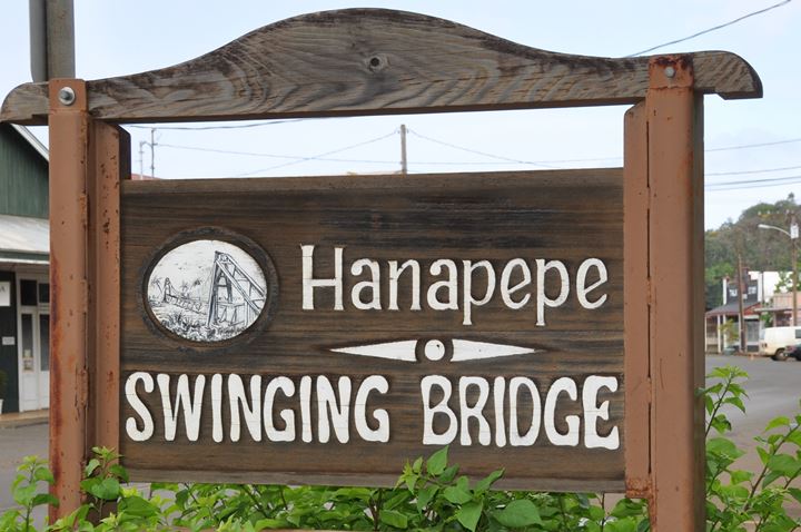 hanapepe-swinging-bridge-sign1.jpg