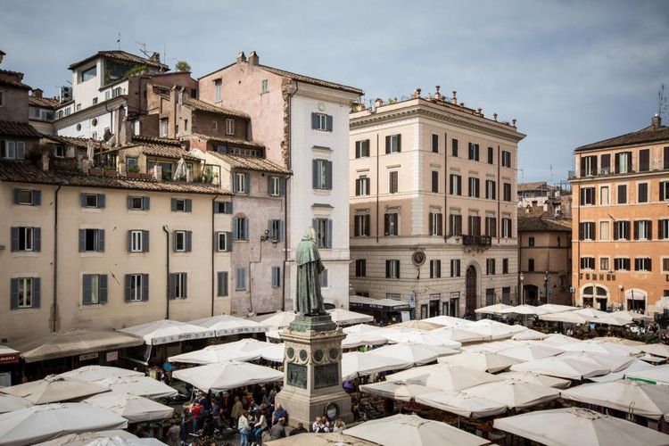 Piazza Campo de' Fiori