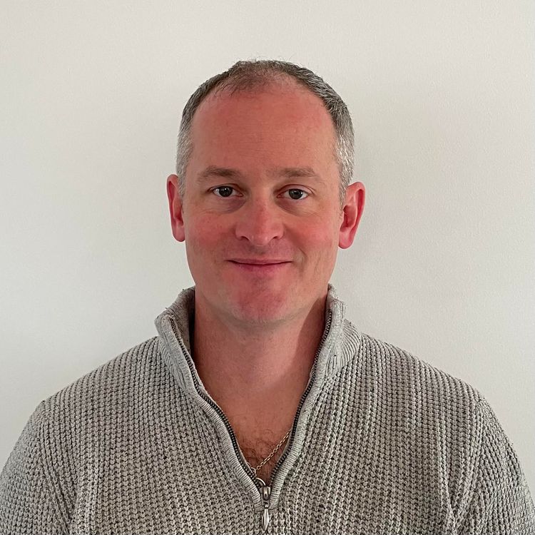 Joshua Gullet Headshot.jpg