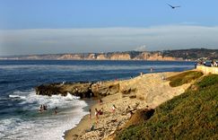 La_Jolla_Beach_Families_jdb.jpg