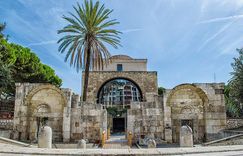 Basilica_di_S.Saturnino.jpg